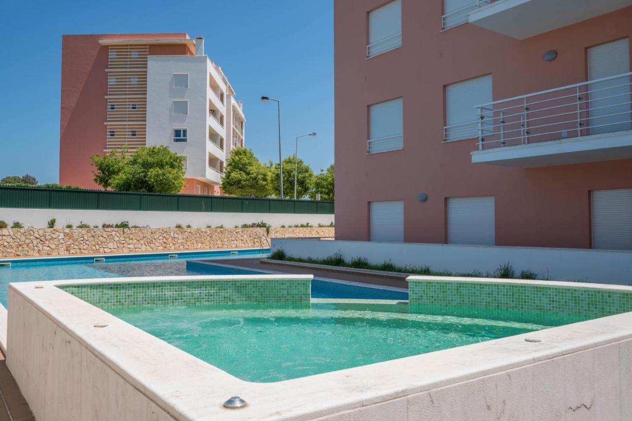 Central Modern 2 Bed Apartment Armação de Pêra المظهر الخارجي الصورة