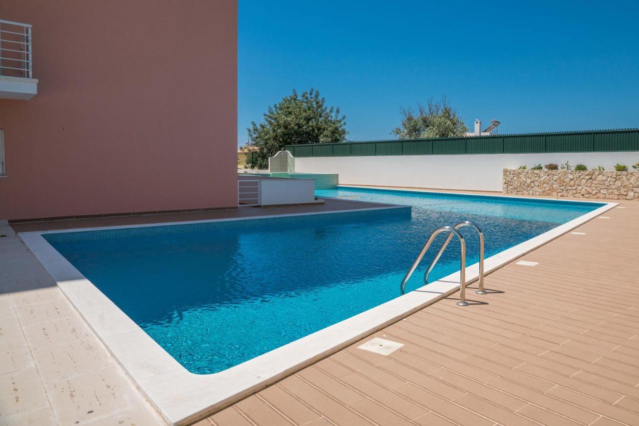 Central Modern 2 Bed Apartment Armação de Pêra المظهر الخارجي الصورة